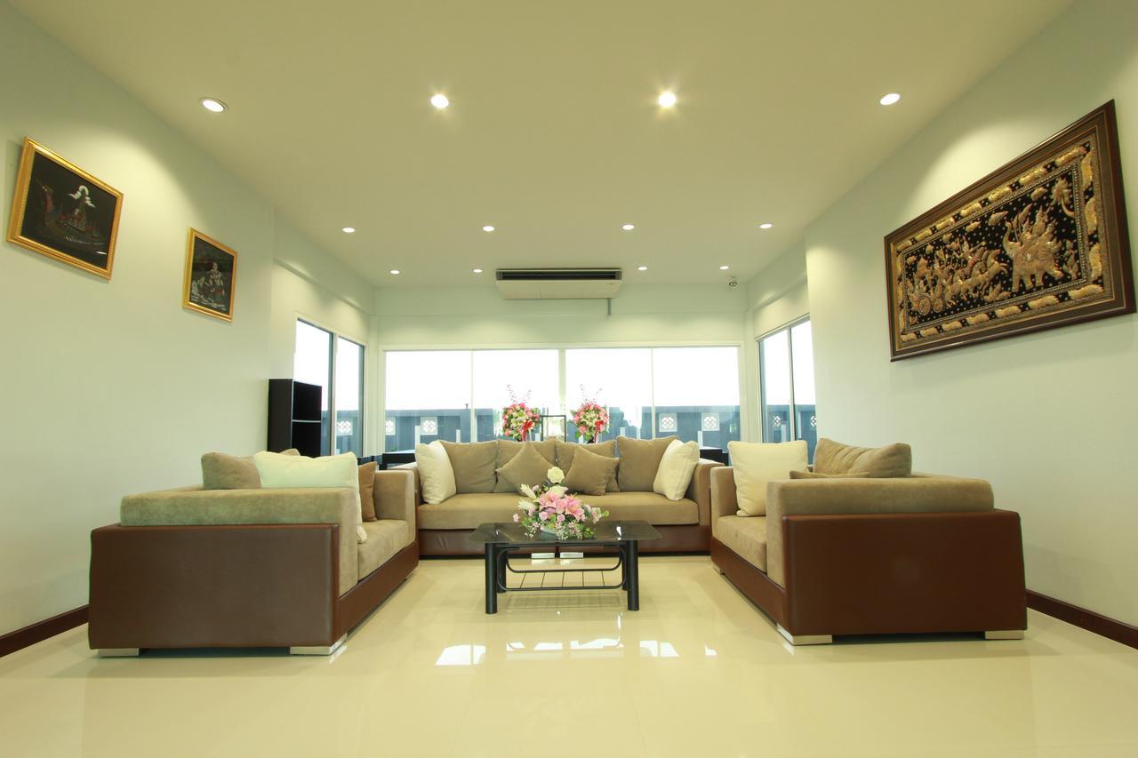 The Park 304 Executive Serviced Apartment Si Maha Phot Exterior foto